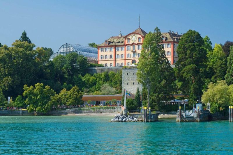 Blick auf die Insel Mainau, der Sehendwürdigkeit im Schwarzwald